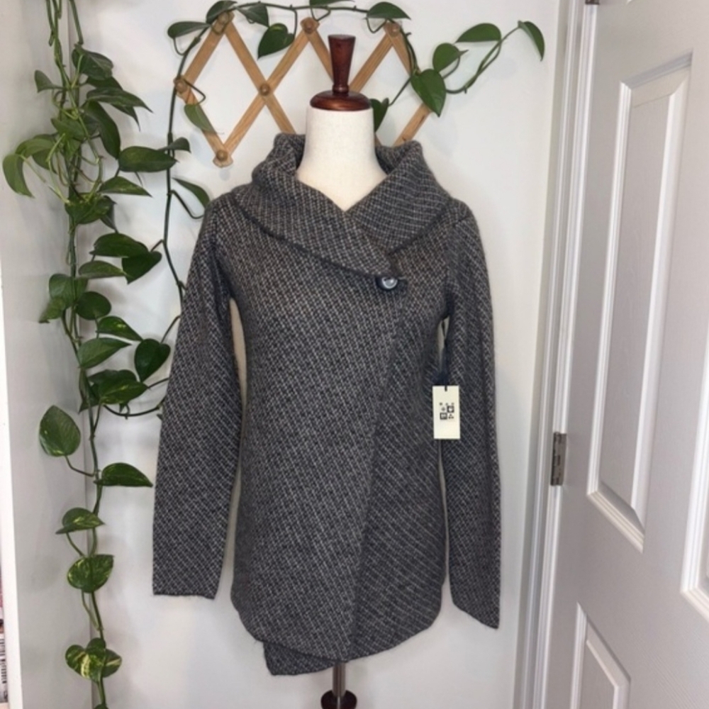MAX STUDIO Wool Blend Gray Herringbone Wrap Cardigan Sweater Jacket
